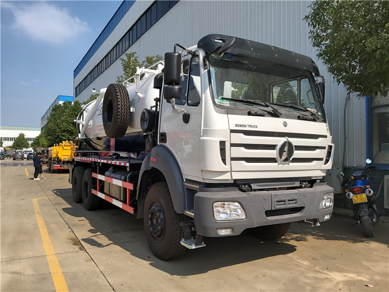 東風(fēng)柳汽清洗吸污車充分利用車輛，完善清洗吸污功能